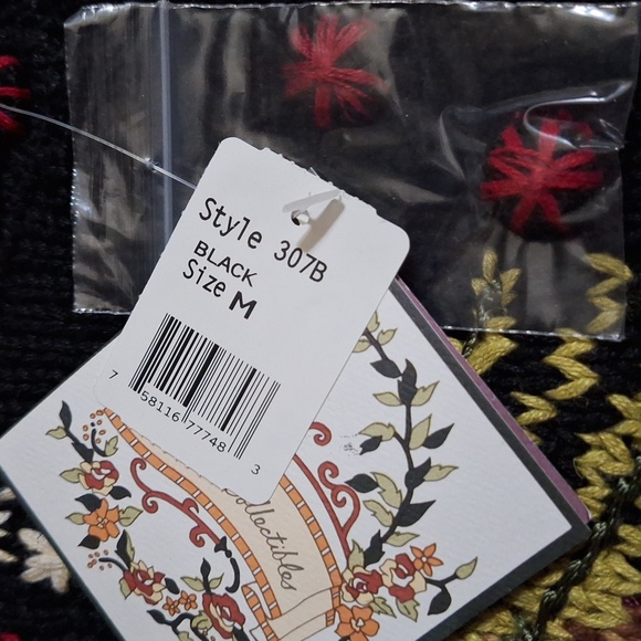 Heirloim Collectibles Vintage Cardigan - Picture 9 of 14